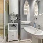 Rdc Pour 4 A 800m De La *