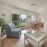 Rdc Pour 4 A 800m De La *