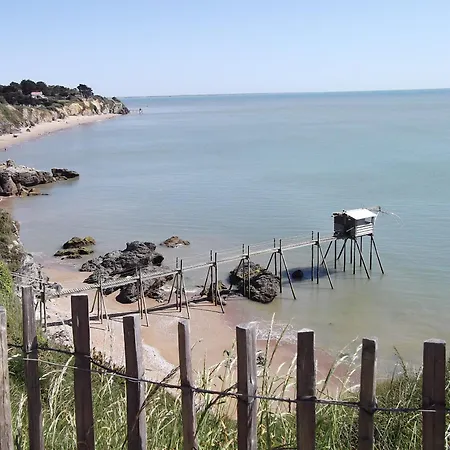 Rdc Pour 4 A 800m De La