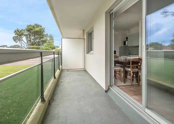 Rdc Pour 4 A 800m De La Pornic